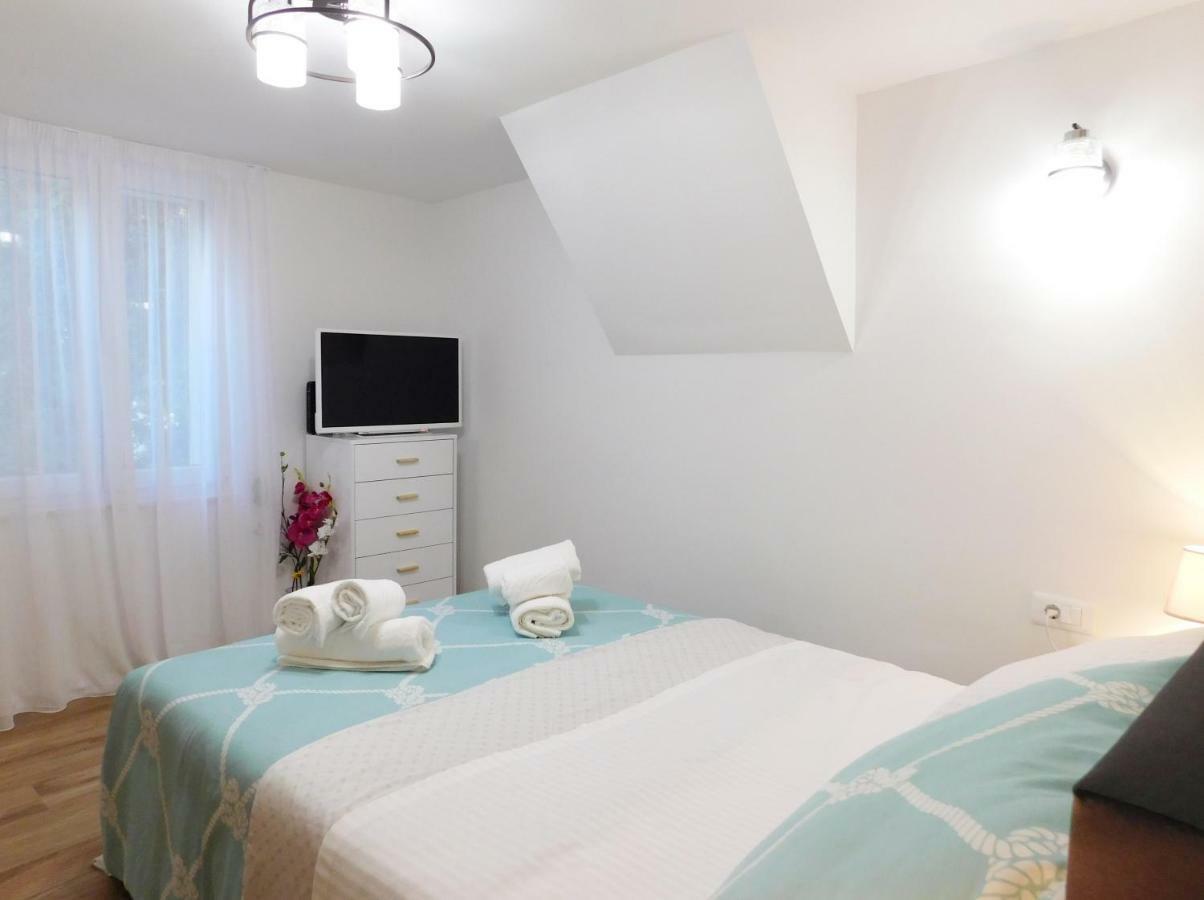 Studio Apartment Milla Спліт Екстер'єр фото